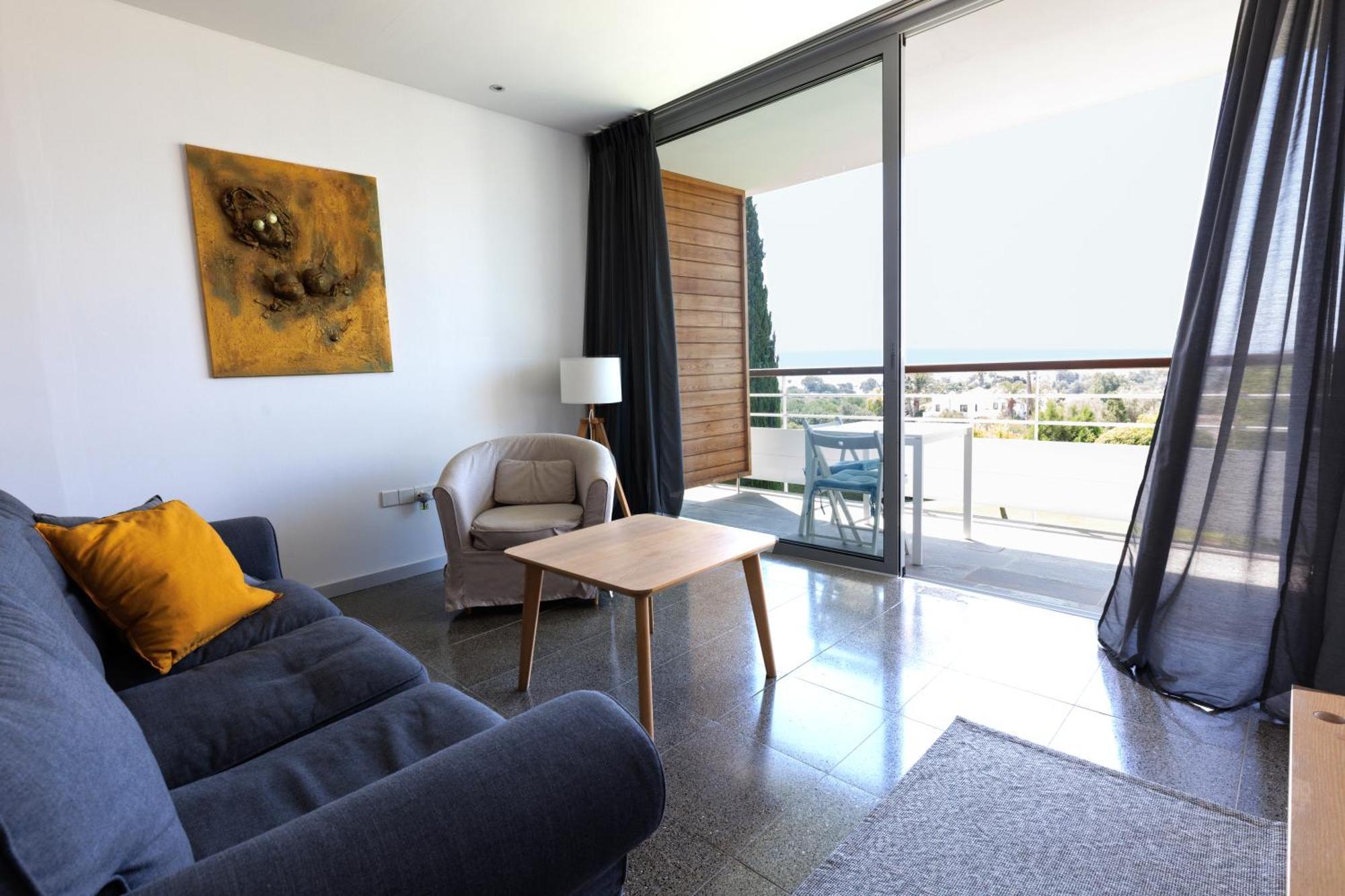 Art By Praxis Apartment Governors Beach Exterior photo